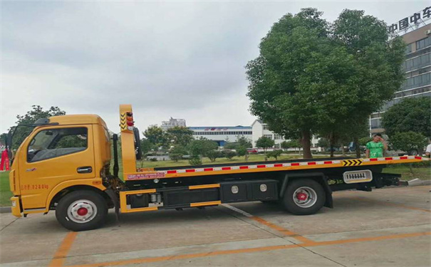 山南定远24小时拖车救援电话号码，定远道路救援公司怎么收费的